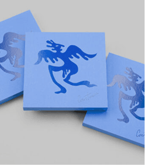 blå rigid box förpackningar med folierat motiv